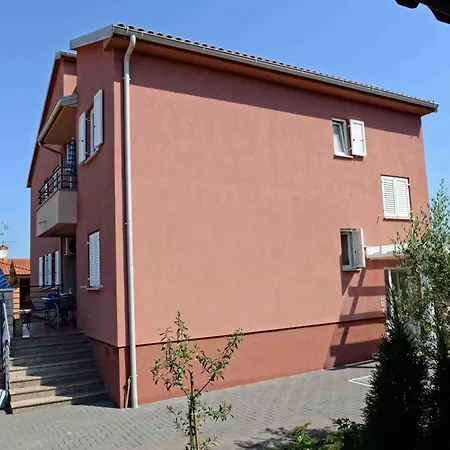 Strandnahe Mit Grossem Garten