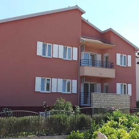 Apartment Strandnahe Mit Grossem Garten