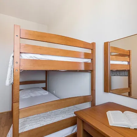 Apartment Strandnahe Mit Grossem Garten Dajla