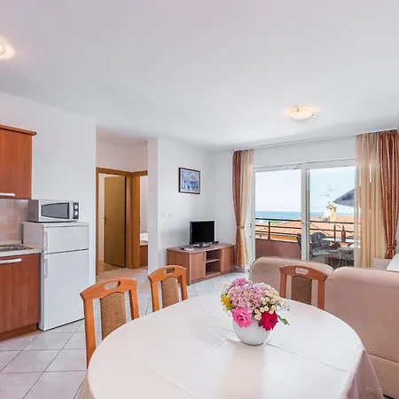 Strandnahe Mit Grossem Garten Apartmán Dajla